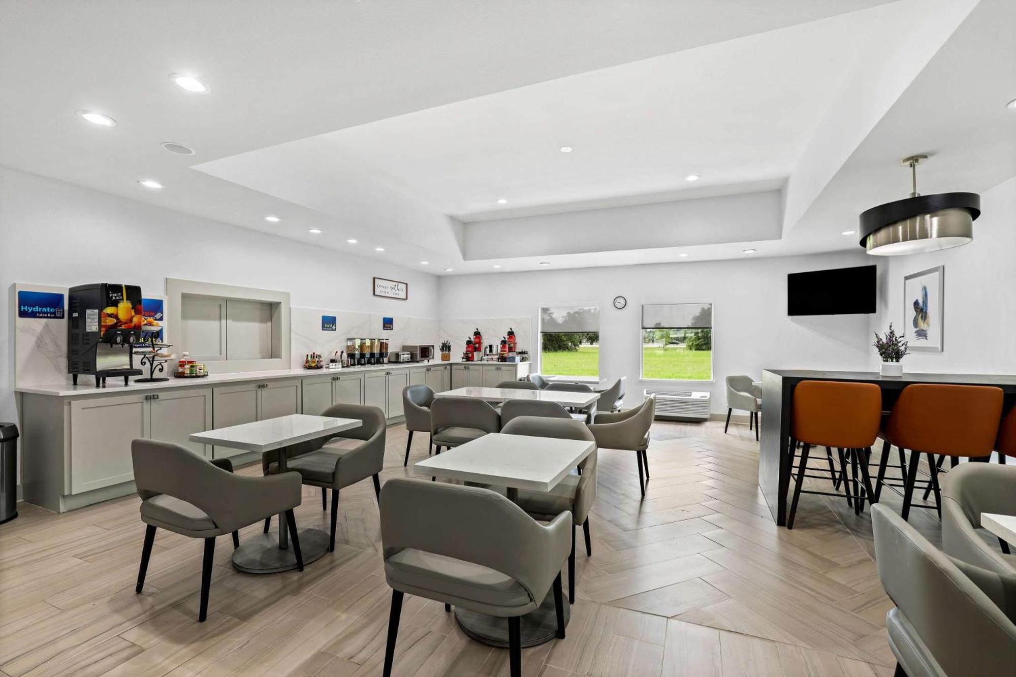 Best Western Iowa - Lake Charles East Екстер'єр фото